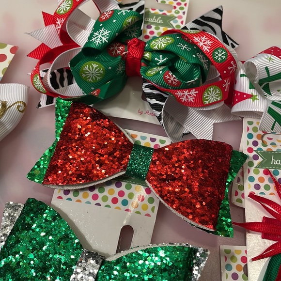 NWT Set of 9 Miscellaneous Holiday Barrettes - Picture 3 of 5